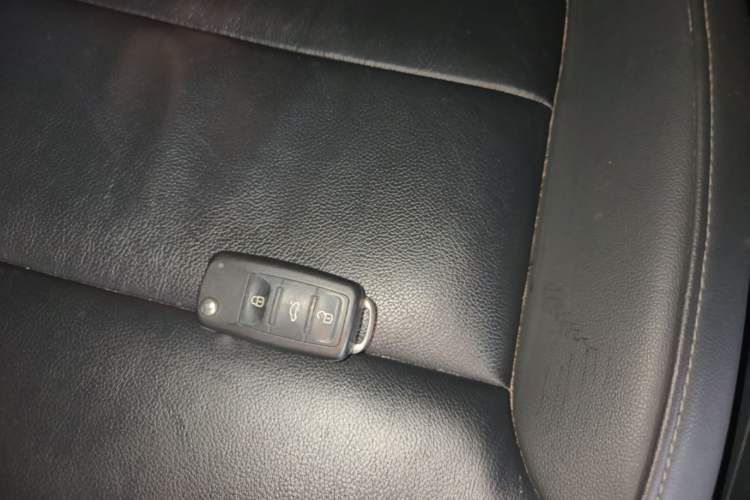Used Volkswagen Sagitar 2017 1.6L Automatic Comfort Model Vehicle Key