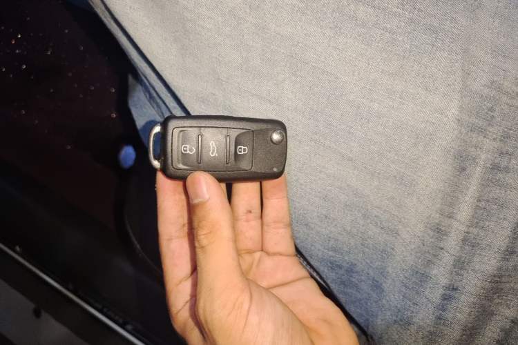 Used Volkswagen Sagitar 2017 1.6L Automatic Comfort Model Vehicle Key