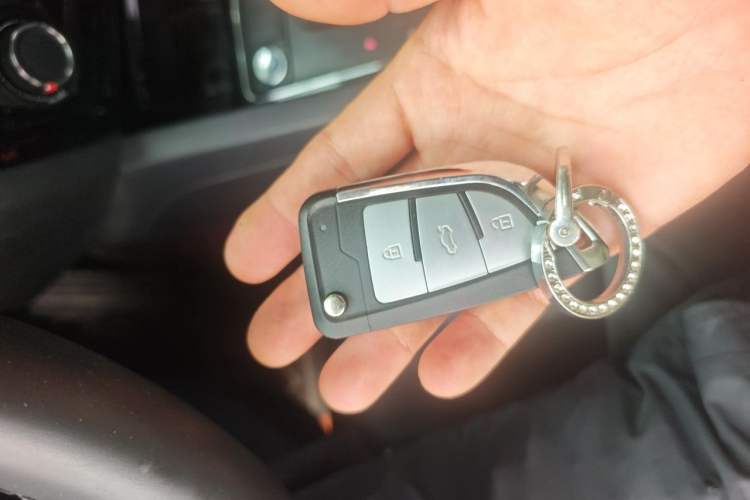 Used Volkswagen Sagitar 2017 1.6L Automatic Comfort Model Vehicle Key
