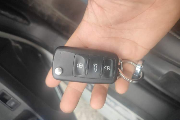 Used Volkswagen Sagitar 2017 1.6L Automatic Comfort Model Vehicle Key