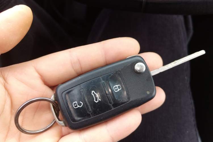 Used Volkswagen Sagitar 2017 1.6L Automatic Comfort Model Vehicle Key