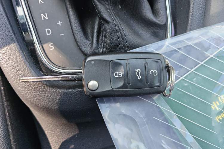 Used Volkswagen Sagitar 2017 1.6L Automatic Comfort Model Vehicle Key