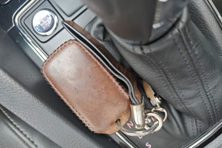 Used Volkswagen Sagitar 2017 230TSI Automatic Comfort Version Vehicle Key