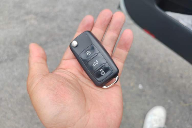 Used Volkswagen Sagitar 2017 1.6L Automatic Comfort Model Vehicle Key