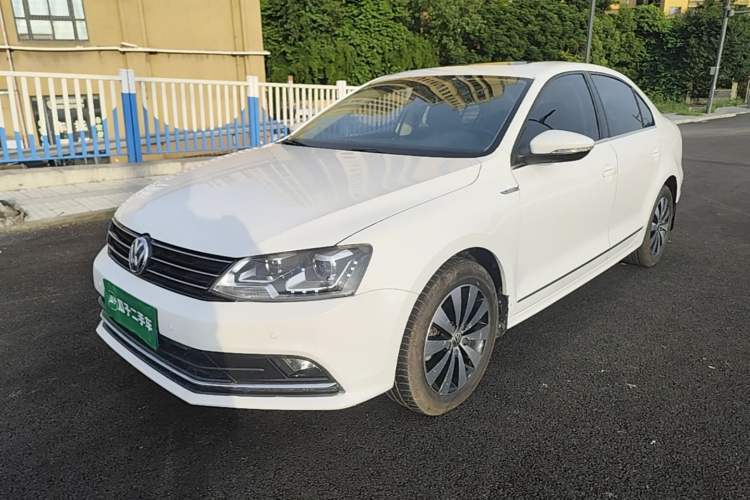 Gebrauchter Volkswagen Sagitar 2017 230TSI Automatic Comfort Version Guazi used car, China used car export, Used car for sale, Used  cars, Cheapest cars for sale