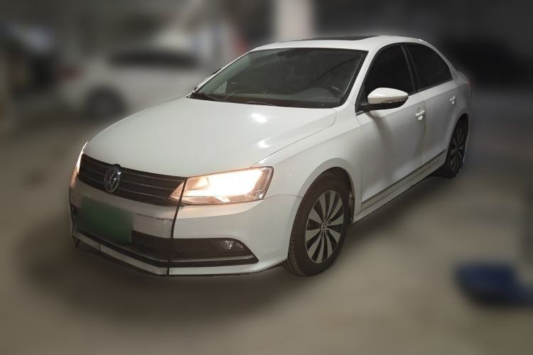 Used Volkswagen Sagitar 2017 180TSI Automatic Leading Model Guazi used car, China used car export, Used car for sale, Used Volkswagen cars, Cheapest cars for sale