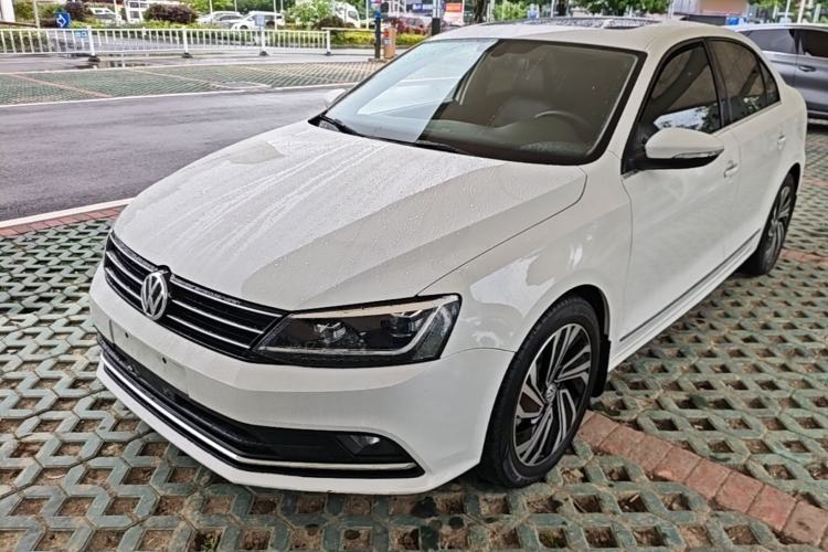 Used Volkswagen Sagitar 2017 180TSI Automatic Luxury Edition Guazi used car, China used car export, Used car for sale, Used  cars, Cheapest cars for sale