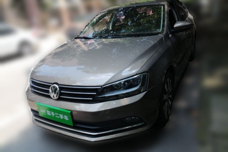 Used Volkswagen Sagitar 2017 180TSI Automatic Luxury Edition Guazi used car, China used car export, Used car for sale, Used  cars, Cheapest cars for sale