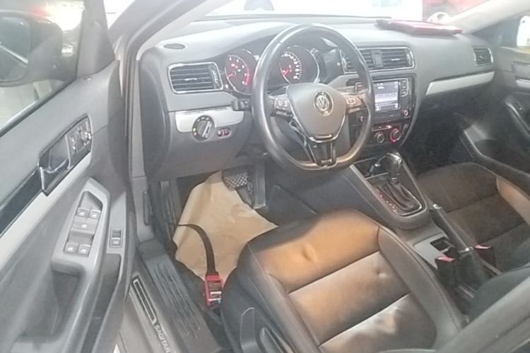 Used Volkswagen Sagitar 2017 1.6L Automatic Comfort Model Driver Seat