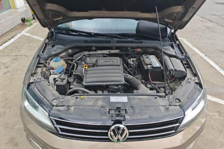 Used Volkswagen Sagitar 2017 1.6L Automatic Comfort Model Engine Bay