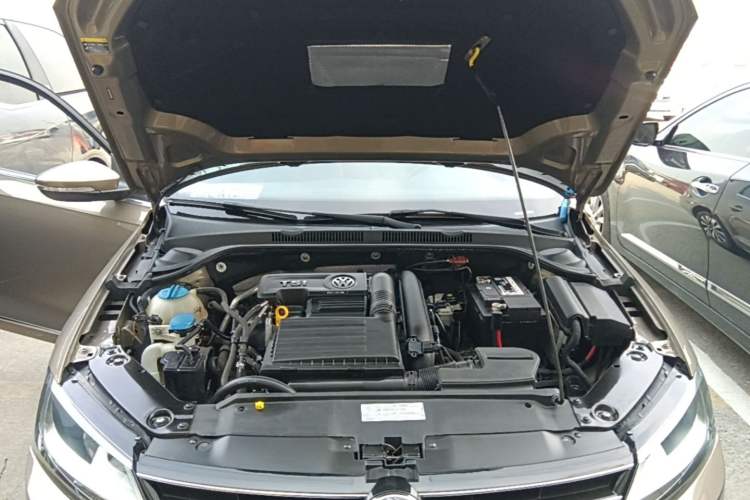 Used Volkswagen Sagitar 2017 230TSI Automatic Comfort Version Engine Bay