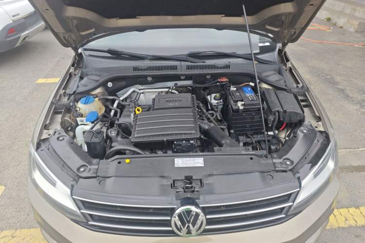 Used Volkswagen Sagitar 2017 1.6L Automatic Comfort Model Engine Bay