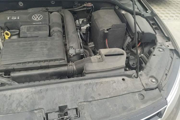 Used Volkswagen Sagitar 2017 230TSI Automatic Comfort Version Engine Bay Left