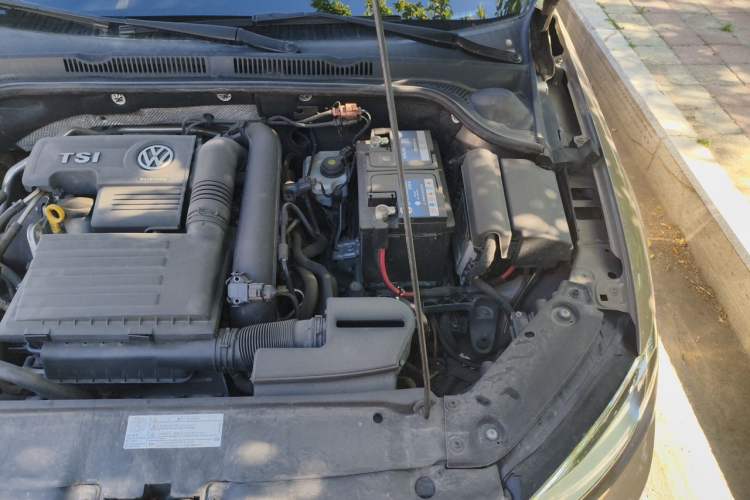 Used Volkswagen Sagitar 2017 230TSI Automatic Comfort Version Engine Bay Left
