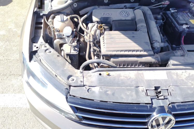 Used Volkswagen Sagitar 2017 230TSI Automatic Comfort Version Engine Bay Right