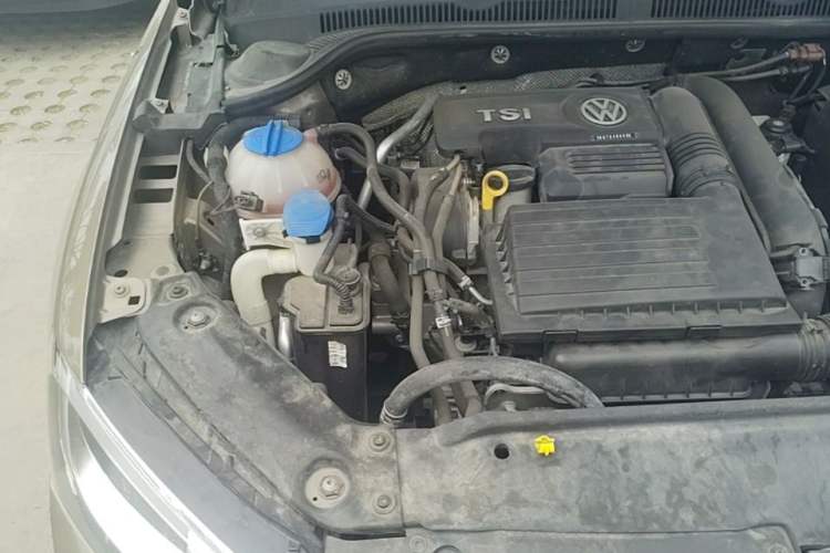 Used Volkswagen Sagitar 2017 230TSI Automatic Comfort Version Engine Bay Right