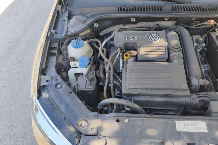 Used Volkswagen Sagitar 2017 230TSI Automatic Comfort Version Engine Bay Right