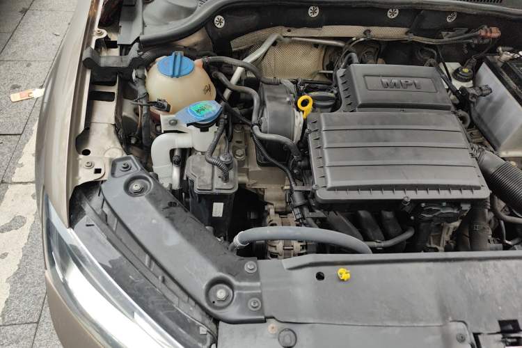 Used Volkswagen Sagitar 2017 1.6L Automatic Comfort Model Engine Bay Right