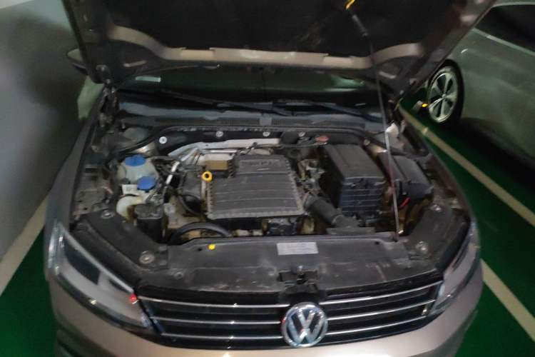 Used Volkswagen Sagitar 2017 1.6L Automatic Comfort Model Engine Bay