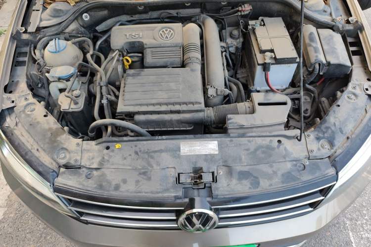 Used Volkswagen Sagitar 2017 180TSI Automatic Leading Model Engine Bay