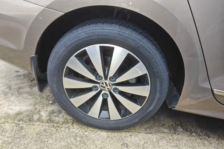 Used Volkswagen Sagitar 2017 1.6L Automatic Comfort Model Exterior 2