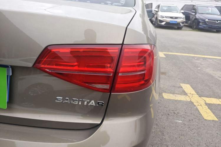 Used Volkswagen Sagitar 2017 1.6L Automatic Comfort Model Exterior 3