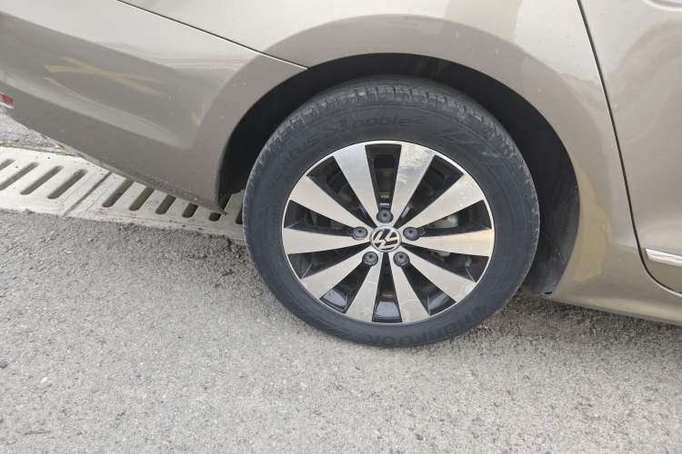 Used Volkswagen Sagitar 2017 1.6L Automatic Comfort Model Exterior 5