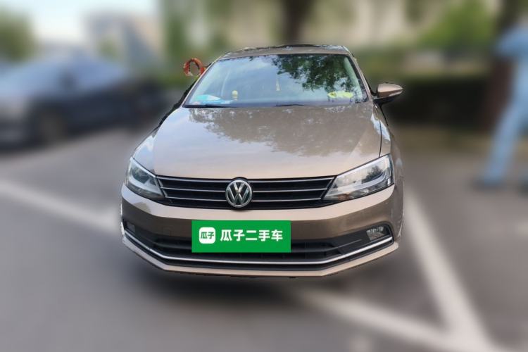Used Volkswagen Sagitar 2017 230TSI Manual Comfort Model Front