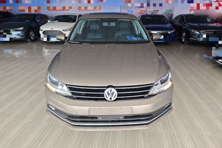 Used Volkswagen Sagitar 2017 230TSI Automatic Comfort Version Front