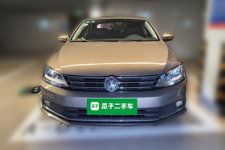 Used Volkswagen Sagitar 2017 230TSI Automatic Comfort Version Front