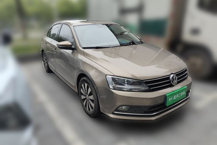 Used Volkswagen Sagitar 2017 1.6L Automatic Comfort Model Front Right 45 Deg