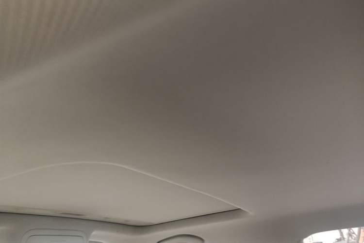 Used Volkswagen Sagitar 2017 230TSI Automatic Comfort Version Headliner