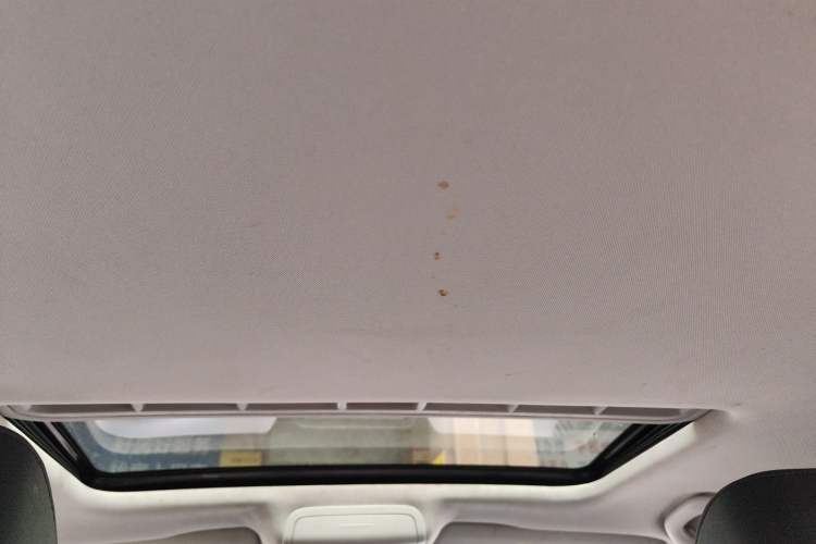 Used Volkswagen Sagitar 2017 1.6L Automatic Comfort Model Headliner