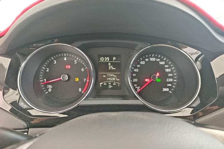 Used Volkswagen Sagitar 2017 1.6L Automatic Comfort Model Instrument Cluster