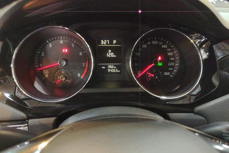 Used Volkswagen Sagitar 2017 230TSI Automatic Comfort Version Instrument Cluster