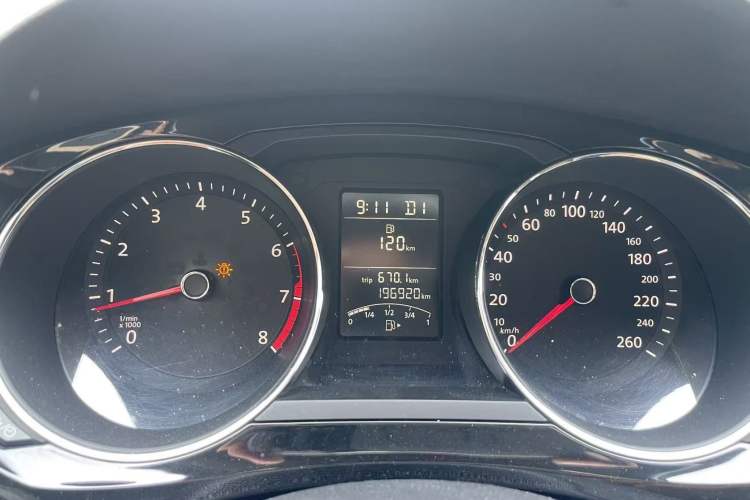 Used Volkswagen Sagitar 2017 1.6L Automatic Comfort Model Instrument Cluster