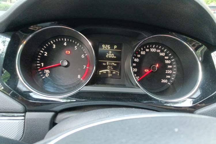 Used Volkswagen Sagitar 2017 1.6L Automatic Comfort Model Instrument Cluster