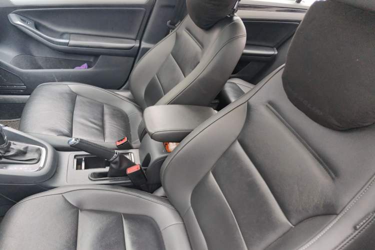 Used Volkswagen Sagitar 2017 1.6L Automatic Comfort Model Left Front Seat