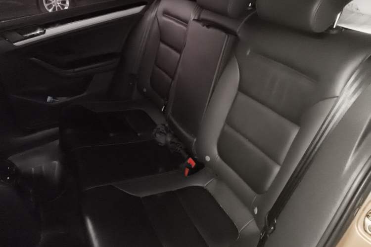 Used Volkswagen Sagitar 2017 230TSI Automatic Comfort Version Left Rear Seat