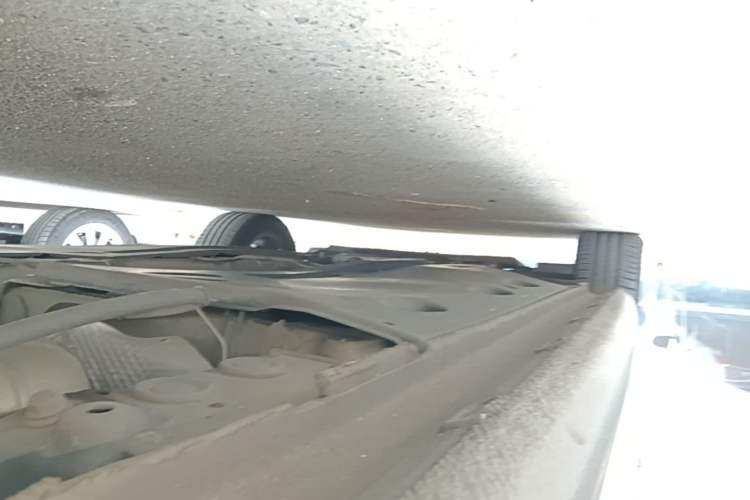 Used Volkswagen Sagitar 2017 230TSI Automatic Comfort Version Left Side Sill