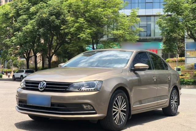 Used Volkswagen Sagitar 2017 230TSI Automatic Luxury Edition