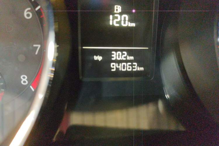 Used Volkswagen Sagitar 2017 230TSI Automatic Comfort Version Odometer Close Up