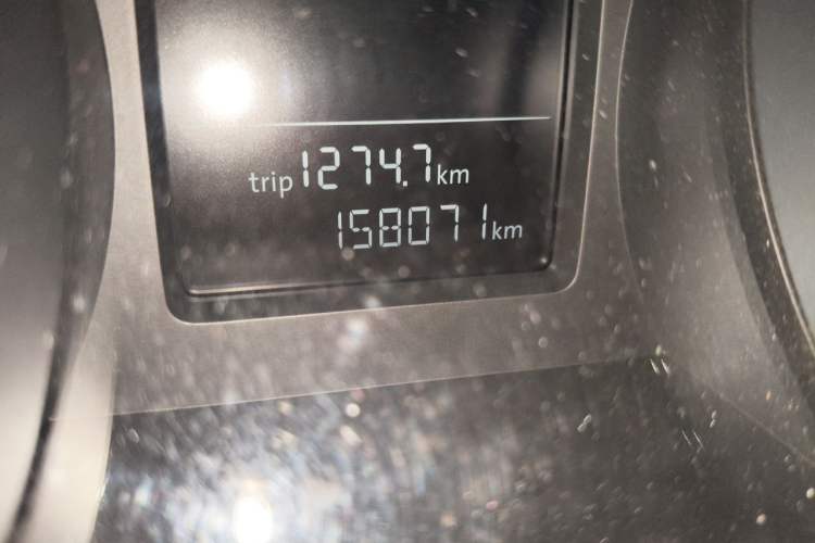 Used Volkswagen Sagitar 2017 230TSI Automatic Comfort Version Odometer Close Up