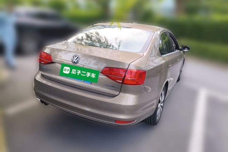Used Volkswagen Sagitar 2017 230TSI Manual Comfort Model Rear Right 45 Deg