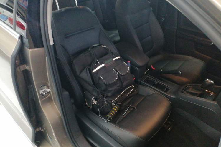 Used Volkswagen Sagitar 2017 230TSI Automatic Comfort Version Right Front Seat