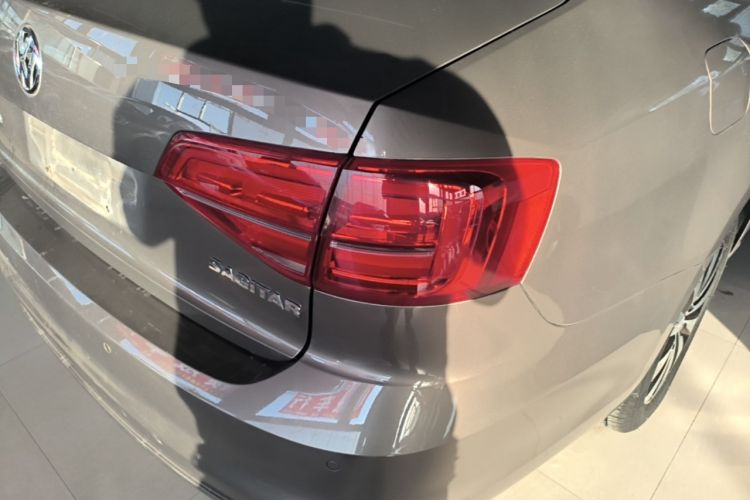 Used Volkswagen Sagitar 2017 1.6L Automatic Comfort Model Right Rear Taillight