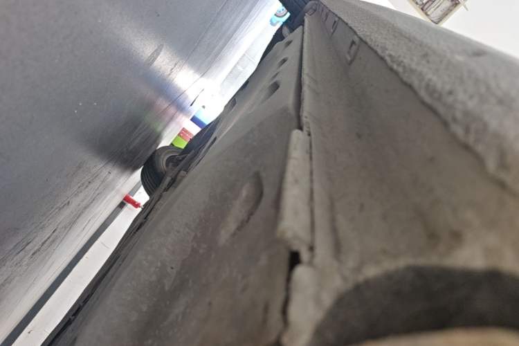 Used Volkswagen Sagitar 2017 1.6L Automatic Comfort Model Right Side Sill