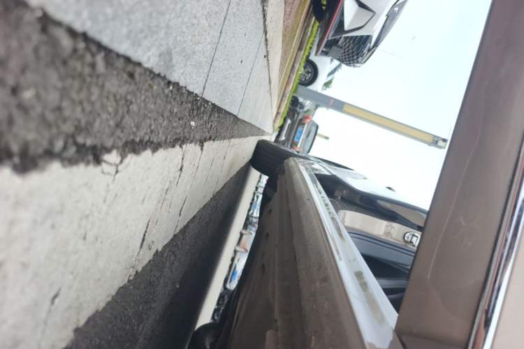 Used Volkswagen Sagitar 2017 1.6L Automatic Comfort Model Right Side Sill