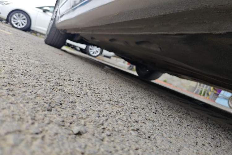 Used Volkswagen Sagitar 2017 1.6L Automatic Comfort Model Right Side Sill