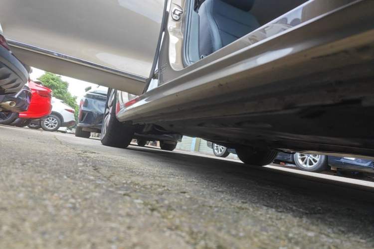 Used Volkswagen Sagitar 2017 1.6L Automatic Comfort Model Right Side Sill
